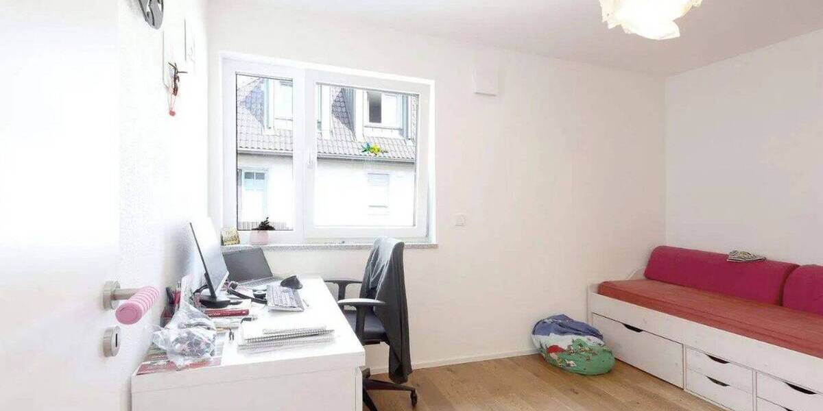 Reihenmittelhaus Erlangen Alterlangen - 5 Zimmer, 148 m&sup2;, 749.000&euro; | Angebot:26184413