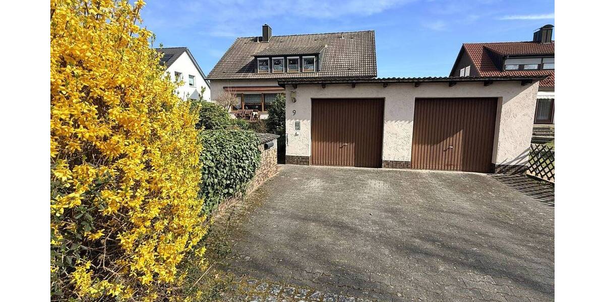 Einfamilienhaus Altdorf bei Nürnberg Röthenbach - 8 Zimmer, 232 m&sup2;, 595.900&euro; | Angebot:26141256