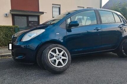 Toyota Yaris 83.000 km 3.300 &euro; Nürnberg 90419