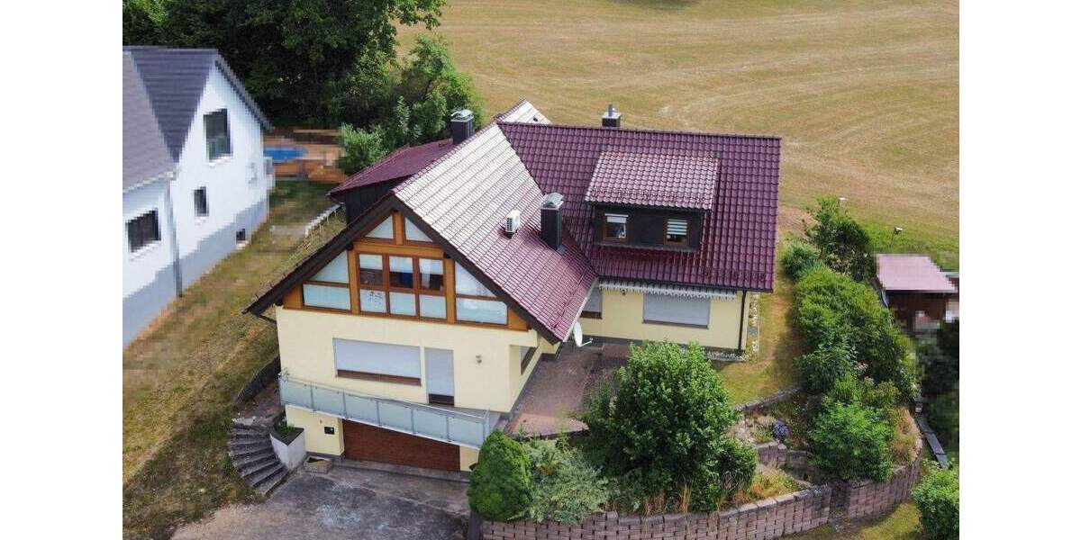 Etagenwohnung Eckental Forth - 3 Zimmer, 120 m&sup2;, 395.000&euro; | Angebot:25815145