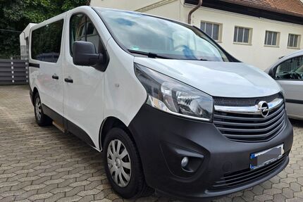 Opel Vivaro 106.317 km 21.900 € Nürnberg 90441