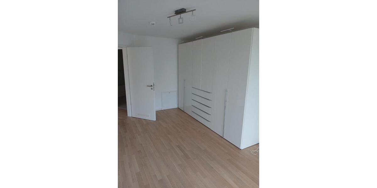 Etagenwohnung Nürnberg Langwasser - 2 Zimmer, 61 m&sup2;, 1.120&euro; | Angebot:25589569