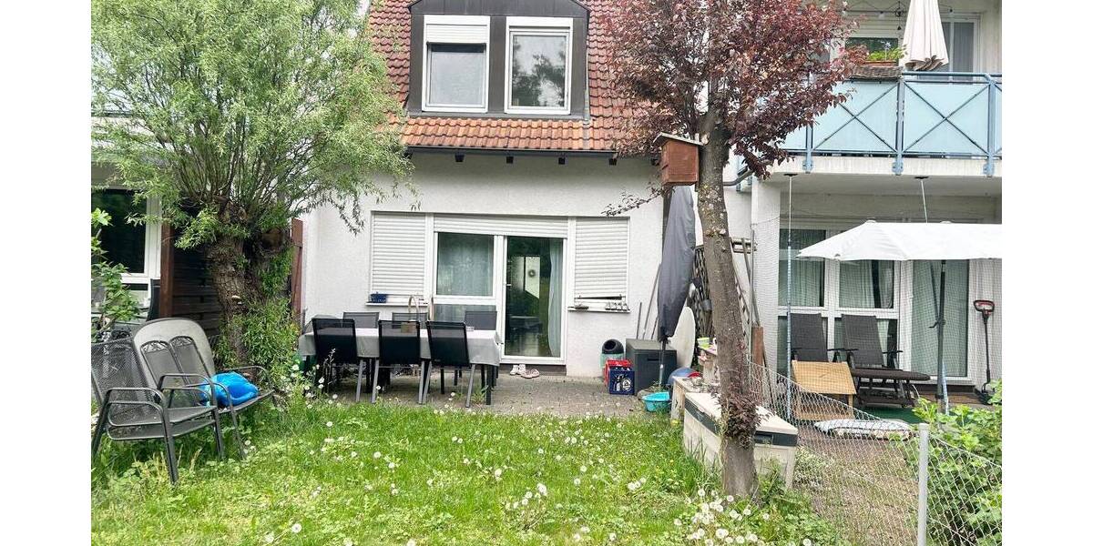 Reihenmittelhaus Fürth Burgfarrnbach - 4 Zimmer, 97 m&sup2;, 1.180&euro; | Angebot:26486511