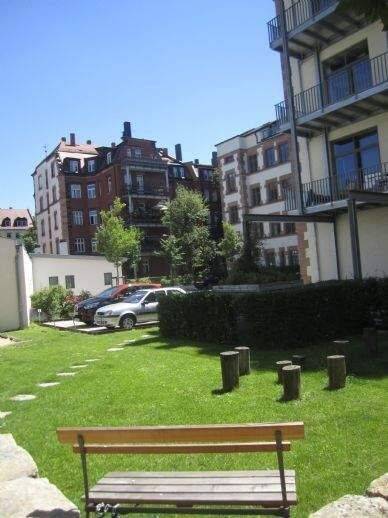 Etagenwohnung Nürnberg St Johannis - 3 Zimmer, 95 m&sup2;, 1.400&euro; | Angebot:26894502