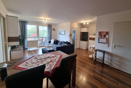 Schön möblierte 2-Zimmer-Wohnung mit Balkon und Blick ins Grüne 2 zimmer