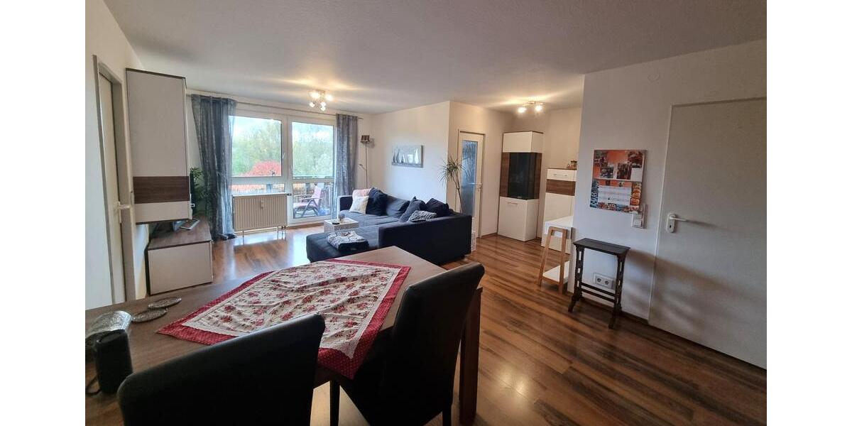 Schön möblierte 2-Zimmer-Wohnung mit Balkon und Blick ins Grüne 2 zimmer