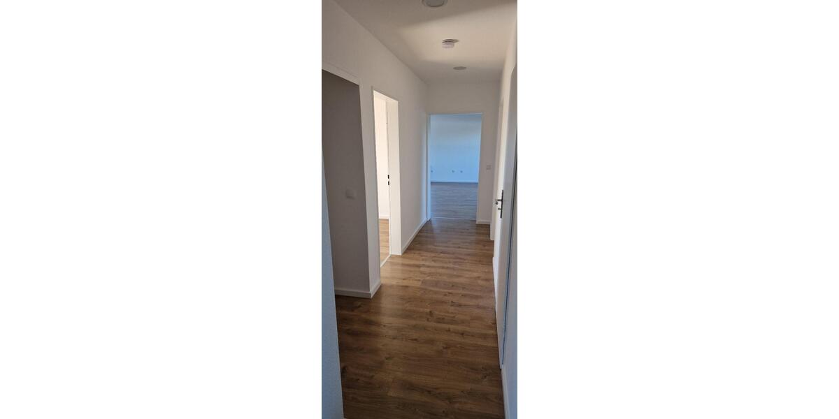 Dachgeschoßwohnung Oberasbach - 3 Zimmer, 86 m&sup2;, 940&euro; | Angebot:27616434