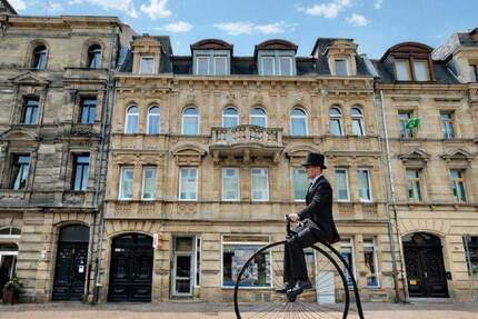 Jugendstiletage mit Blick in die Fußgängerzone 5 zimmer