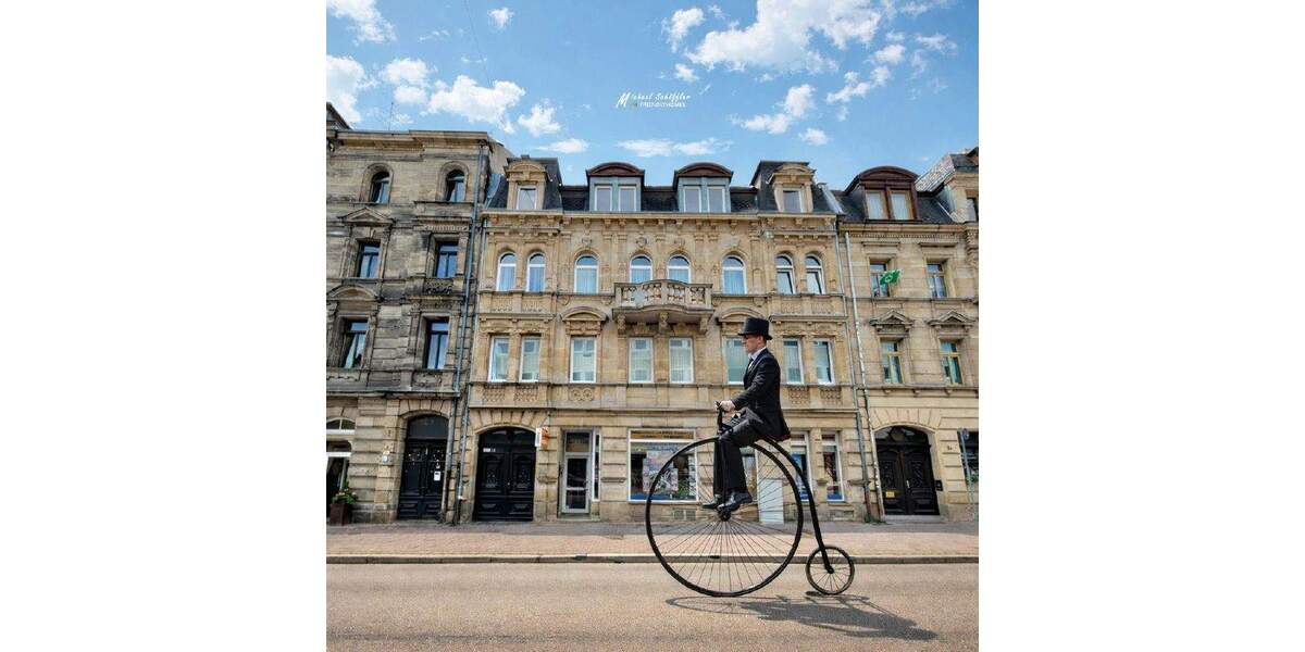 Jugendstiletage mit Blick in die Fußgängerzone 5 zimmer