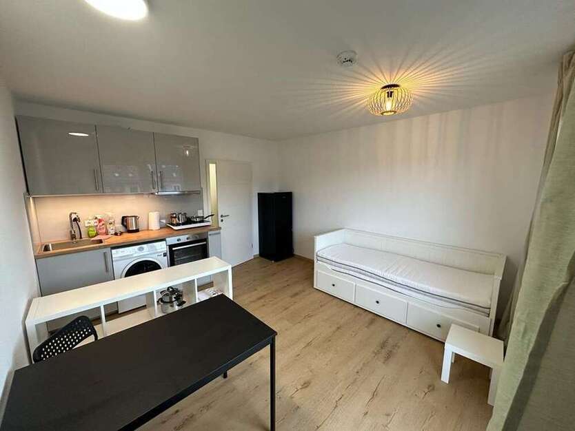 Wohnung zum Mieten in Nürnberg 700 € 26 m²