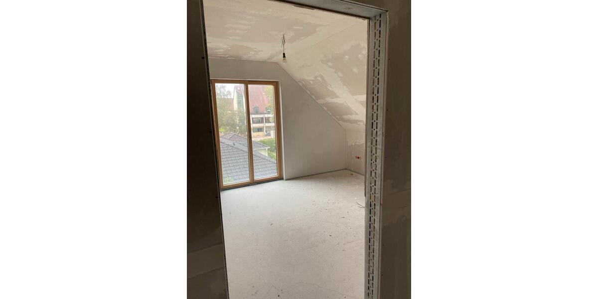 Etagenwohnung Nürnberg Altenfurt - 5.5 Zimmer, 131 m&sup2;, 2.100&euro; | Angebot:27616703
