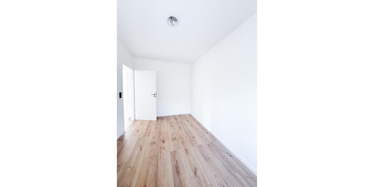 Bungalow Schwabach - 6 Zimmer, 130 m&sup2;, 1.750&euro; | Angebot:27614212