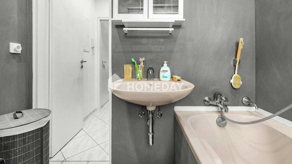 Attraktive Wohnung mit Einbauküche und Gäste-WC in beliebter Wohnlage