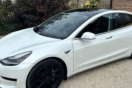 Tesla Model 3 122.000 km 20.250 &euro; Schnaittach 91220
