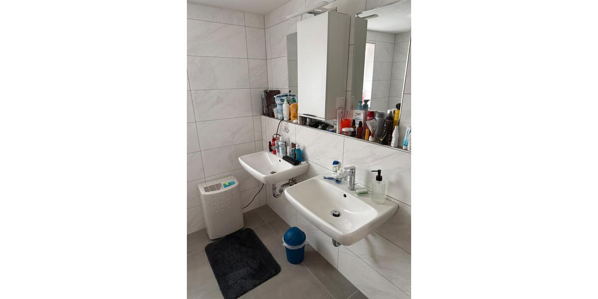 Einfamilienhaus Uttenreuth - 7 Zimmer, 181 m&sup2;, 1.999&euro; | Angebot:27614404