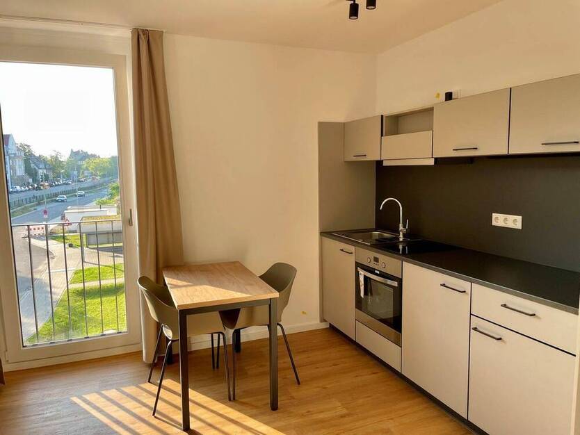 Ab sofort! Helle, möblierte 1-Zimmer-Wohnung mit Balkon!