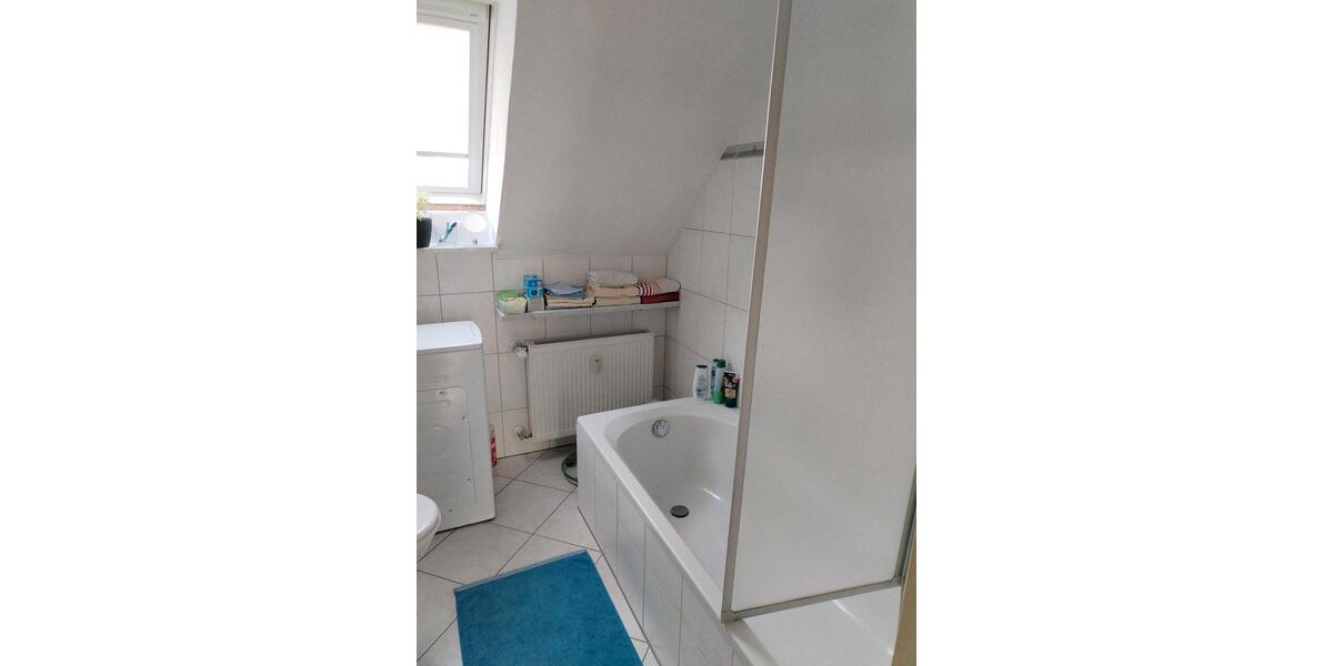 Dachgeschoßwohnung Nürnberg Eibach - 2.5 Zimmer, 62 m&sup2;, 800&euro; | Angebot:26226856
