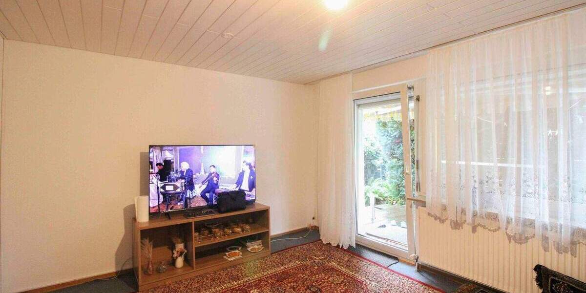 Flexibles Wohnen: Doppelhaushälfte mit zwei separaten Wohnungen, Terrasse und Garten 6 zimmer