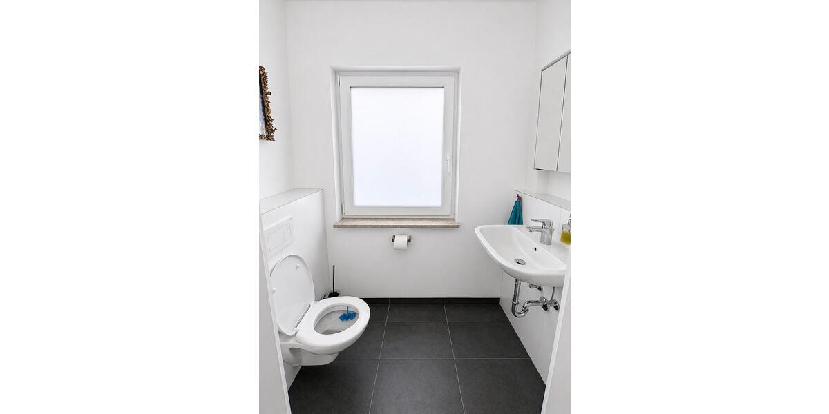 Etagenwohnung Zirndorf - 3.5 Zimmer, 120 m&sup2;, 1.490&euro; | Angebot:26478206