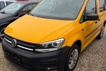 VW Caddy 122.300 km 16.990 € Nürnberg 90431