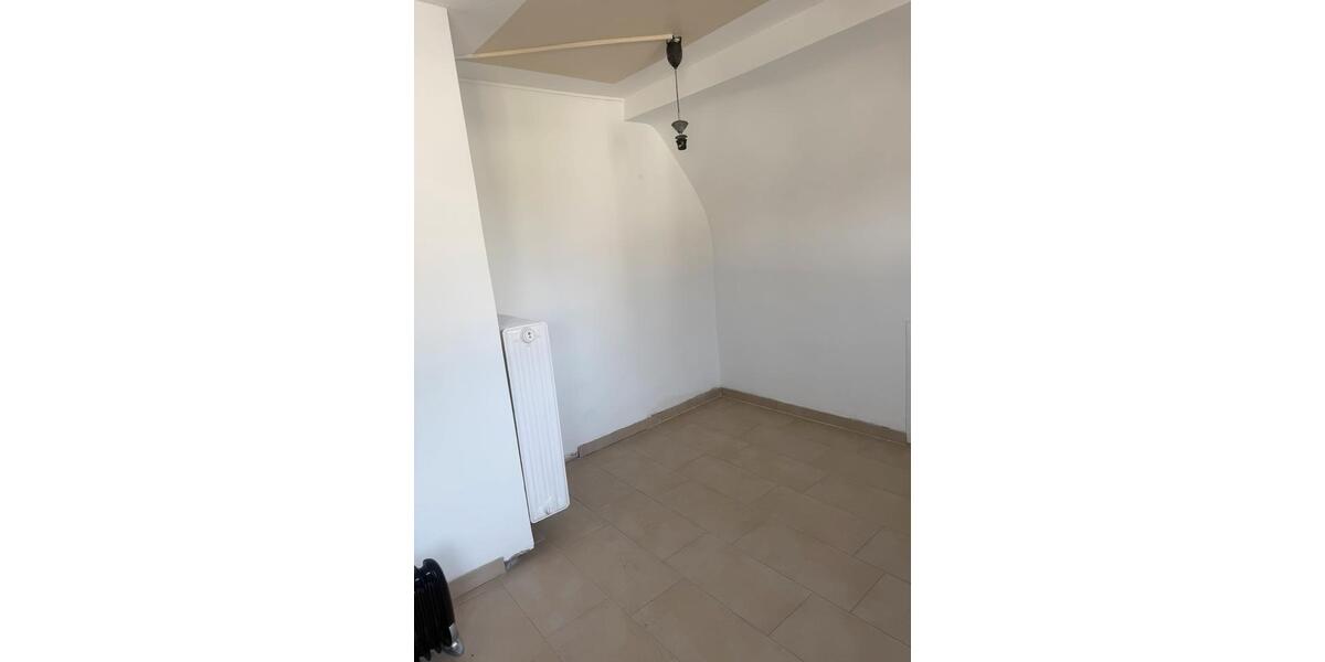 Etagenwohnung Nürnberg Gaismannshof - 1 Zimmer, 80 m&sup2;, 1.350&euro; | Angebot:26420345