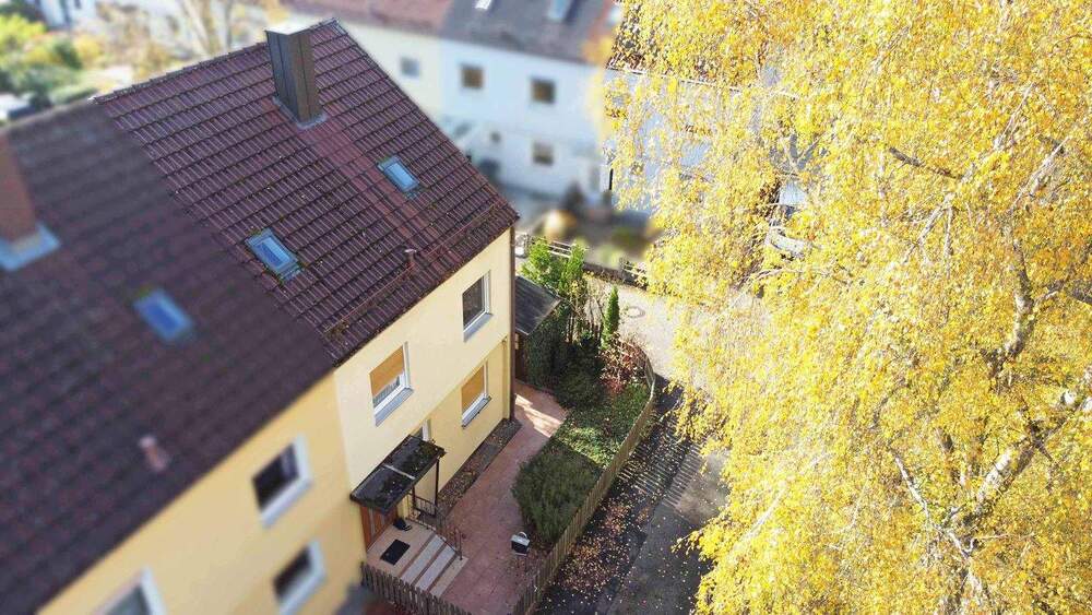 RESERVIERT: Familienfreundliches Reiheneckhaus in schöner Lage 5 zimmer