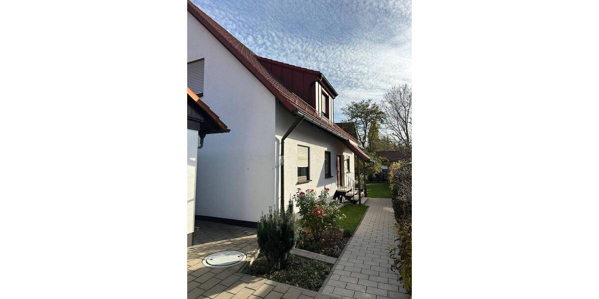 Charmantes Zweifamilienhaus, in begehrter, ruhiger Lage von Fürth Dambach 1 zimmer