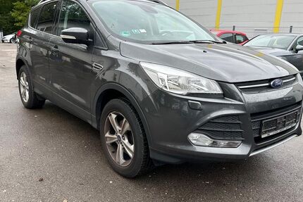 Ford Kuga 157.000 km 8.690 € Schwabach 91126