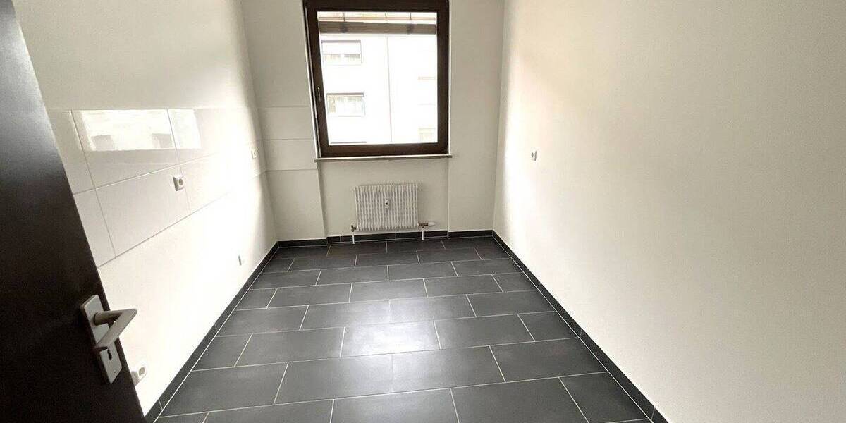 Etagenwohnung Nürnberg Steinbühl - 3 Zimmer, 71 m&sup2;, 879&euro; | Angebot:26692604