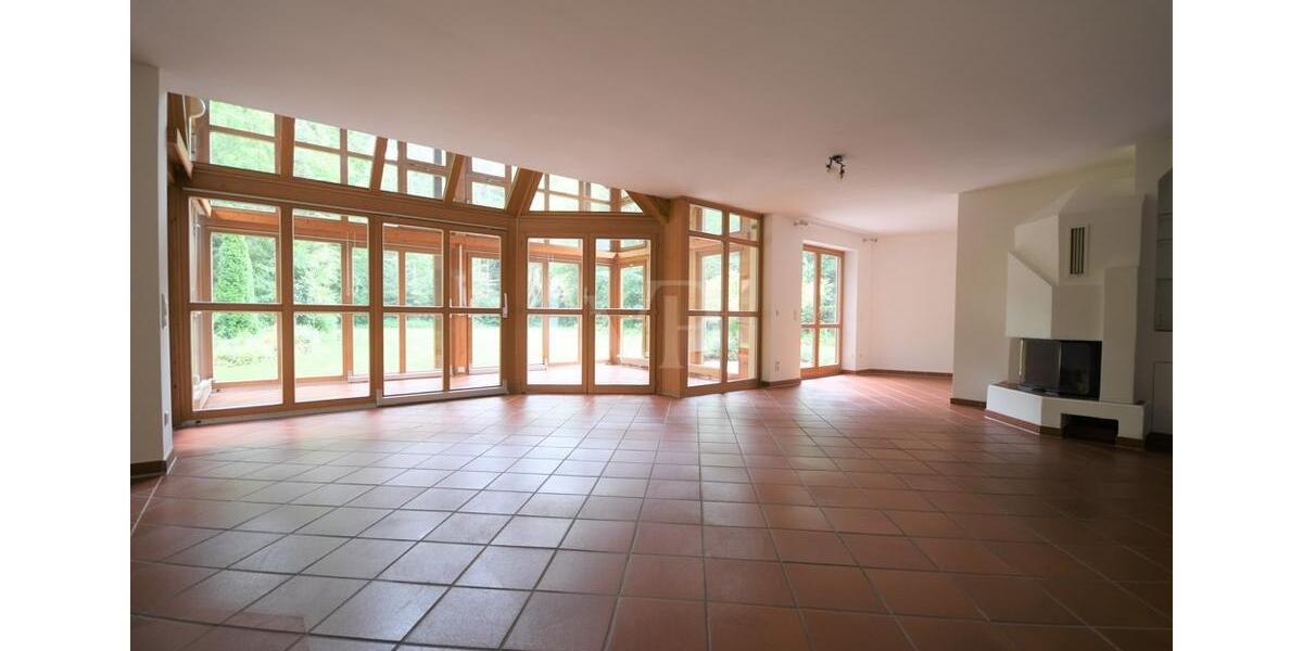 Villa Fürth Atzenhof - 9 Zimmer, 315 m&sup2;, 3.500&euro; | Angebot:24757698