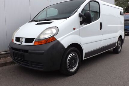 Renault Trafic 231.000 km 3.699 € Fürth Burgfarrnbach 90768
