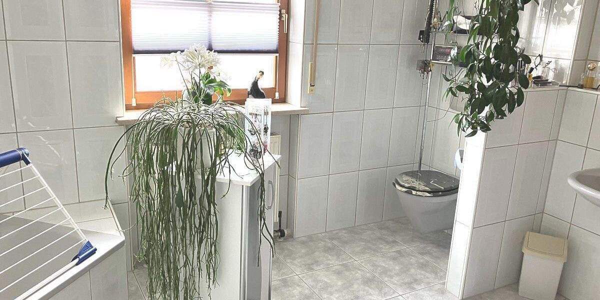 Mehrfamilienhaus, Wohnhaus Büchenbach - 670.000&euro; | Angebot:25674298
