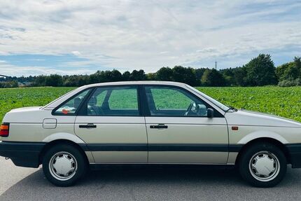VW Passat 88.000 km 5.200 € Katzwang 90455