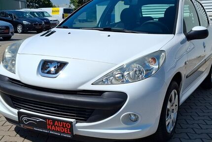 Peugeot 206 43.900 km 4.490 &euro; Eckental 90542