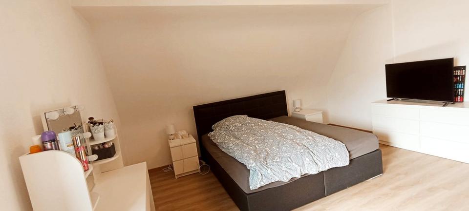 Etagenwohnung Nürnberg Almoshof - 2 Zimmer, 68 m&sup2;, 880&euro; | Angebot:26255341
