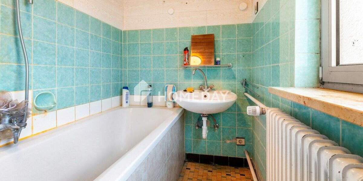 Mehrfamilienhaus, Wohnhaus Abenberg Wassermungenau - 9 Zimmer, 300 m&sup2;, 399.000&euro; | Angebot:25737451