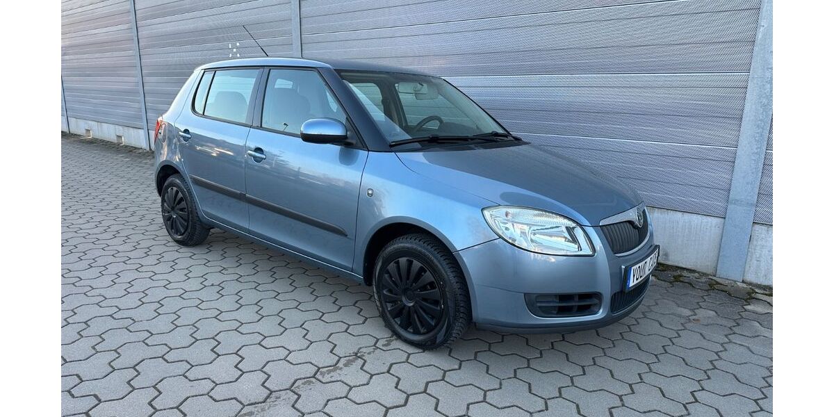 Skoda Fabia 111.274 km 2.999 &euro; Fürth 90763