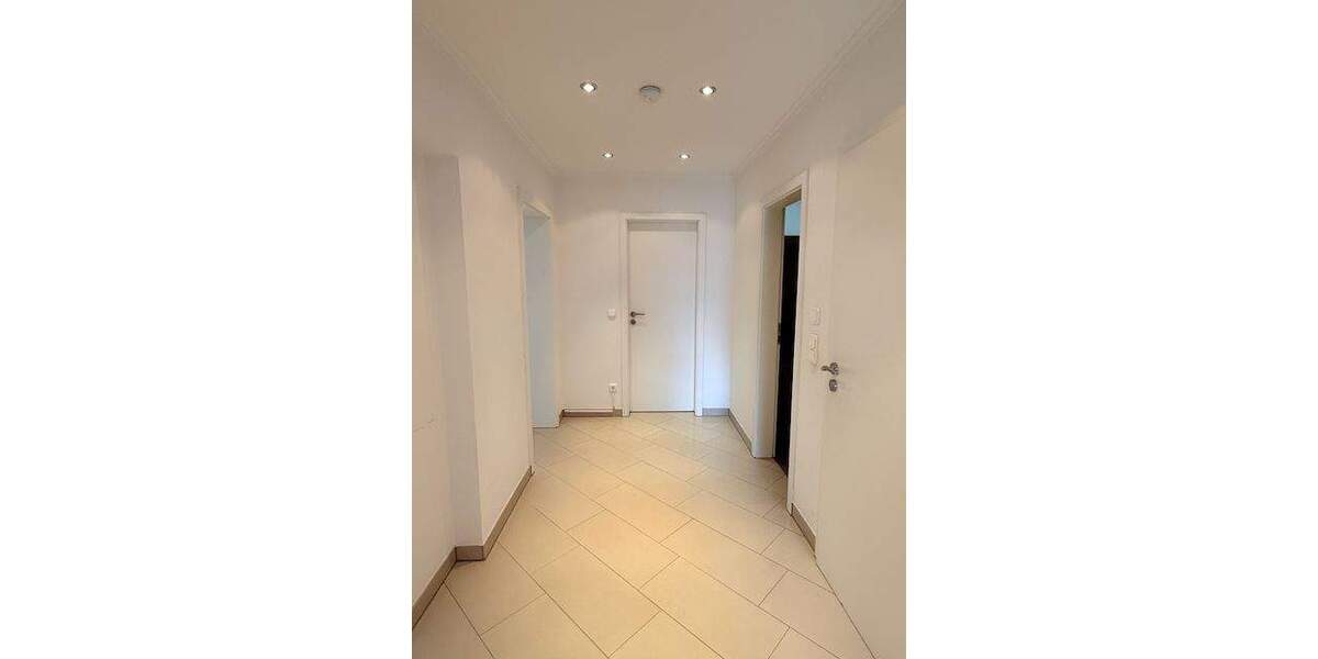 ** Helle 3 Zimmer Wohnung mit guter Ausstattung, 2 Balkonen, Einbauküche - frei ** 3 zimmer