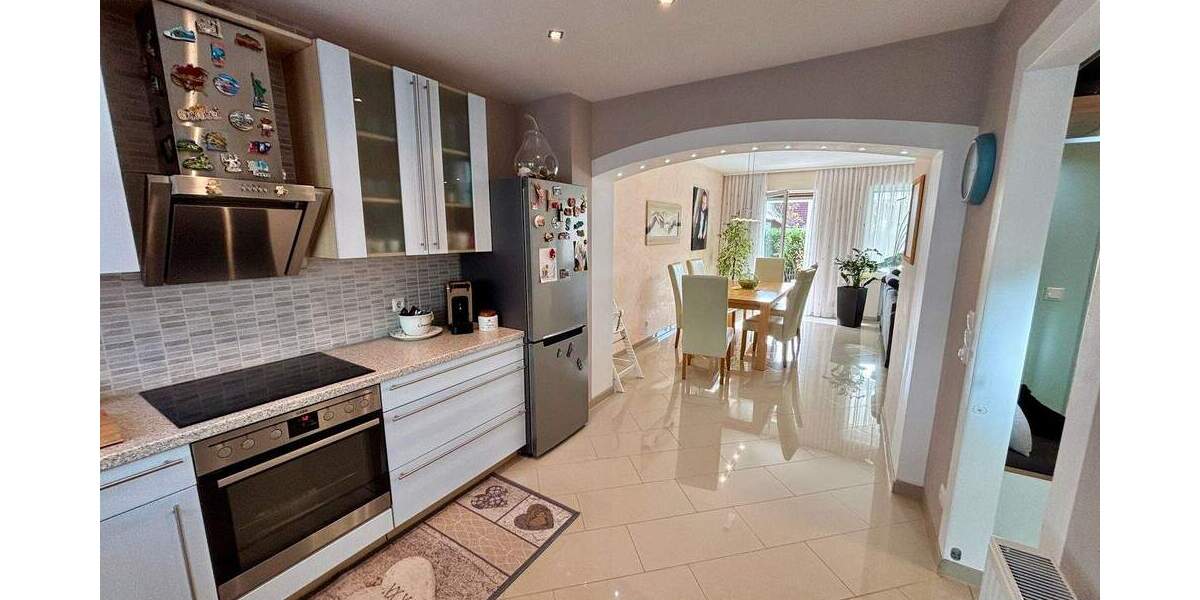 Reihenmittelhaus Feucht - 5 Zimmer, 133 m&sup2;, 495.000&euro; | Angebot:25684419