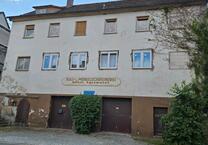 Mehrfamilienhaus Ehemalige Schreinerei mit Wohnhaus