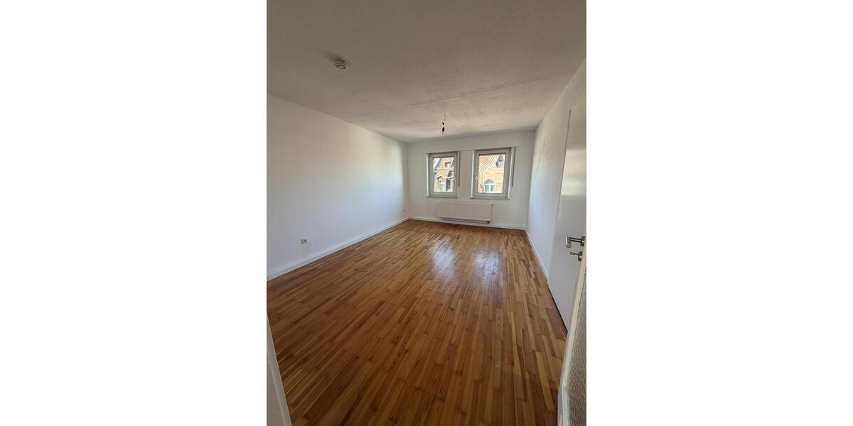 Etagenwohnung Nürnberg Kleinweidenmühle - 4 Zimmer, 120 m&sup2;, 1.660&euro; | Angebot:25476533