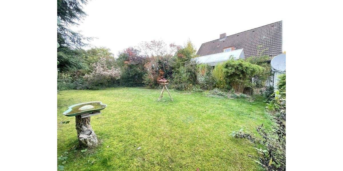 Familientraum am Entensee! Stilvolles Einfamilienhaus mit großem Garten und Garage 5 zimmer