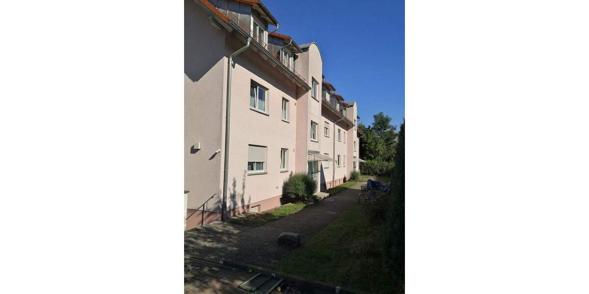 Etagenwohnung Bubenreuth - 3 Zimmer, 73 m&sup2;, 990&euro; | Angebot:25247030