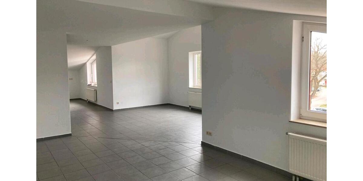 Dachgeschoßwohnung Georgensgmünd - 3 Zimmer, 115 m&sup2;, 890&euro; | Angebot:26130522