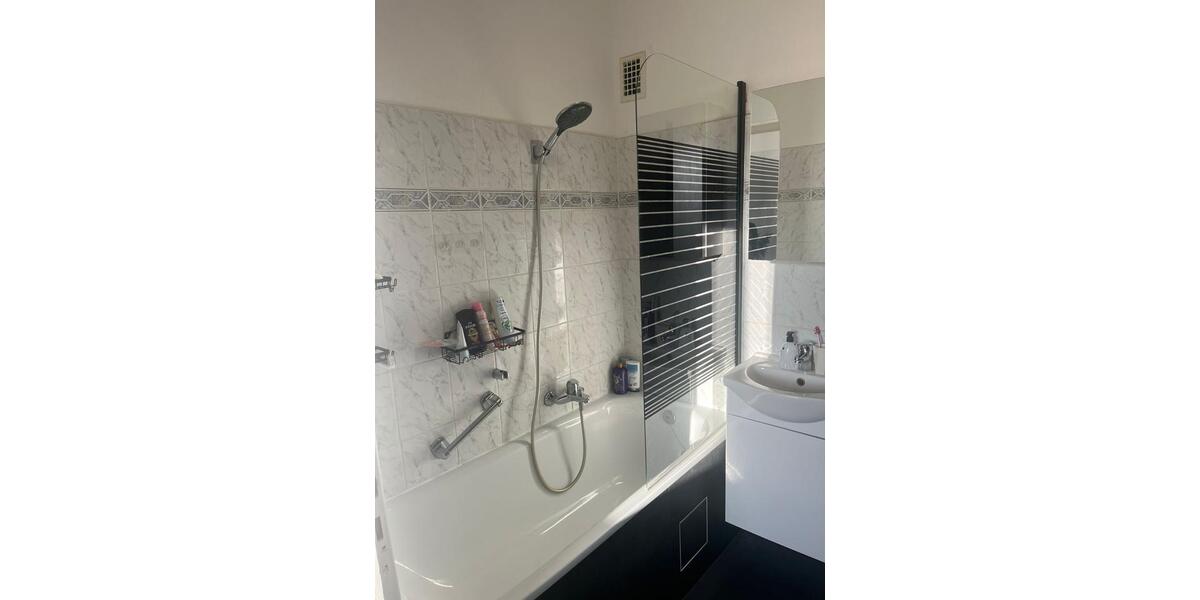 Etagenwohnung Nürnberg Langwasser - 3 Zimmer, 75 m&sup2;, 1.000&euro; | Angebot:25364446