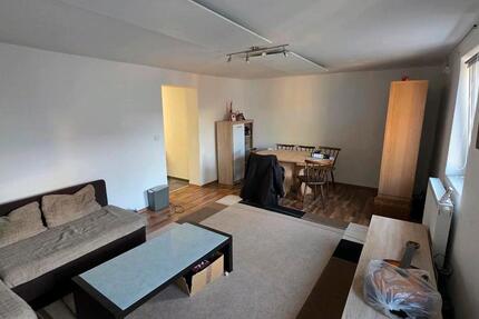Hobbyraum Werkstatt Halle mit 2zimmerwohnung zimmer