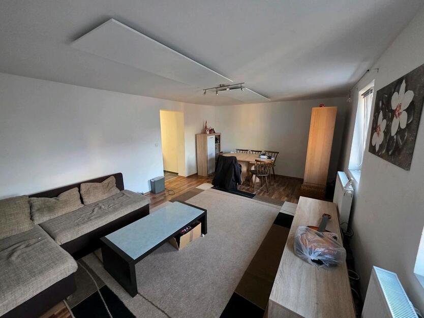 Hobbyraum Werkstatt Halle mit 2zimmerwohnung zimmer