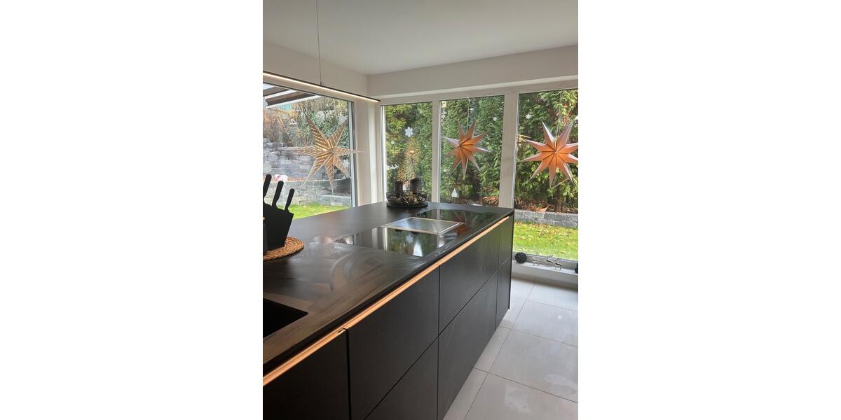 Einfamilienhaus Neunkirchen am Brand - 13 Zimmer, 320 m&sup2;, 3.200&euro; | Angebot:27613156