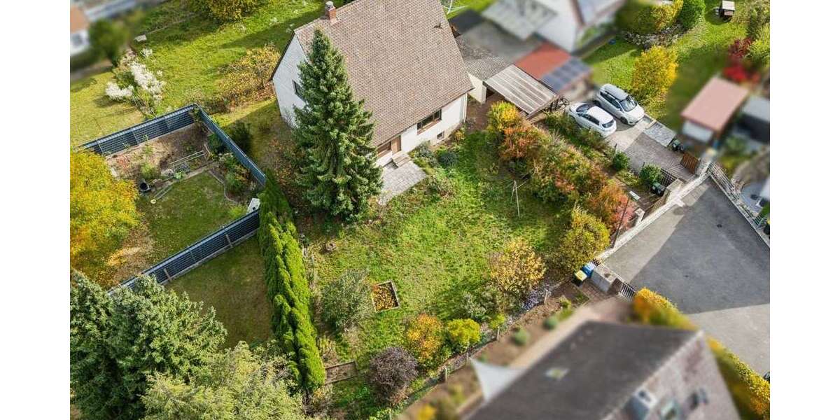 Einfamilienhaus Nürnberg Almoshof - 7 Zimmer, 138 m&sup2;, 499.000&euro; | Angebot:26819254