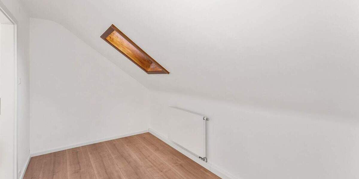 Etagenwohnung Langenzenn - 4 Zimmer, 84 m&sup2;, 239.000&euro; | Angebot:25729235